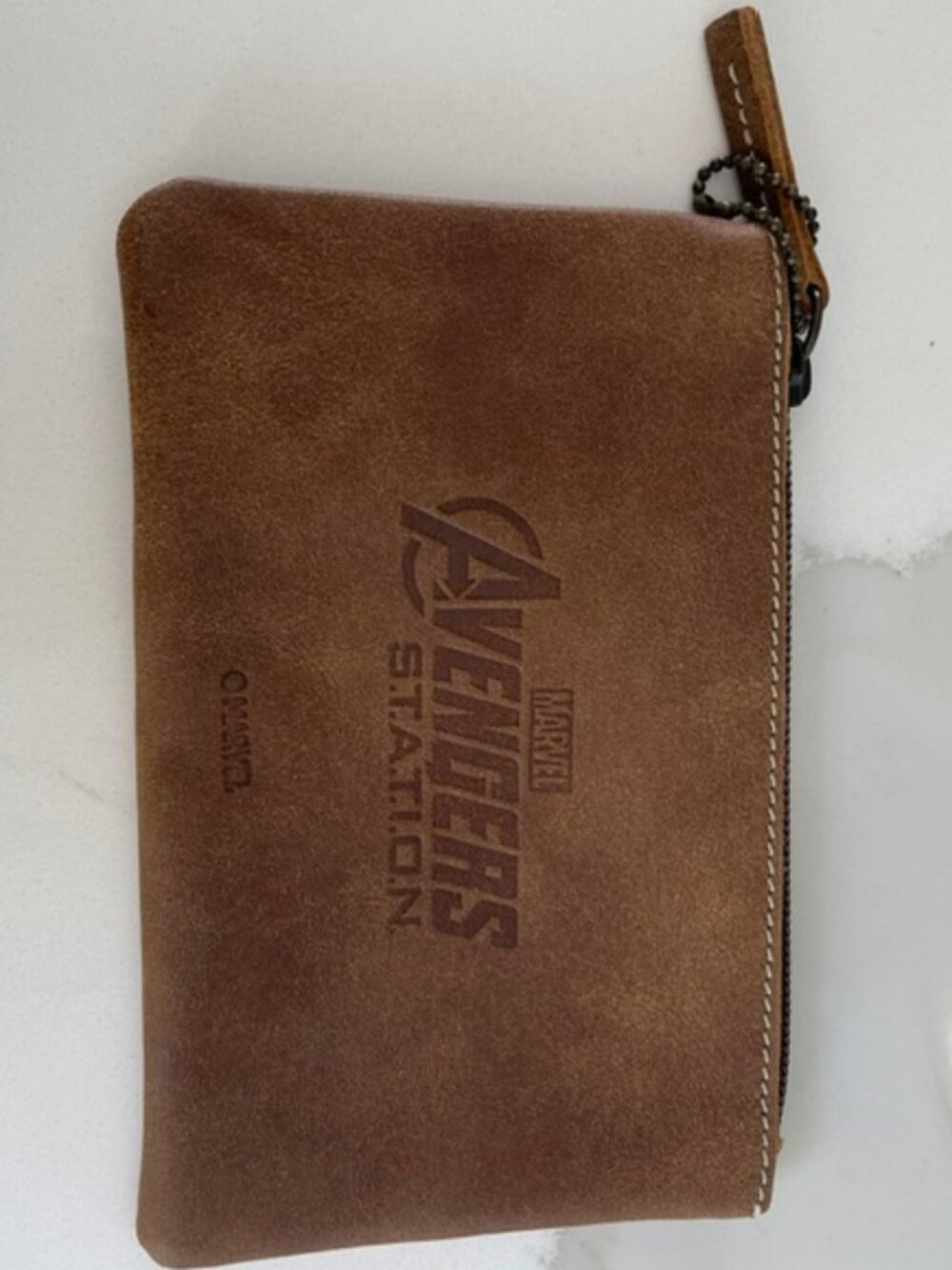 Rare find! Marvel AVENGERS Collector's Pouch. Genuine ROOTS Leather.